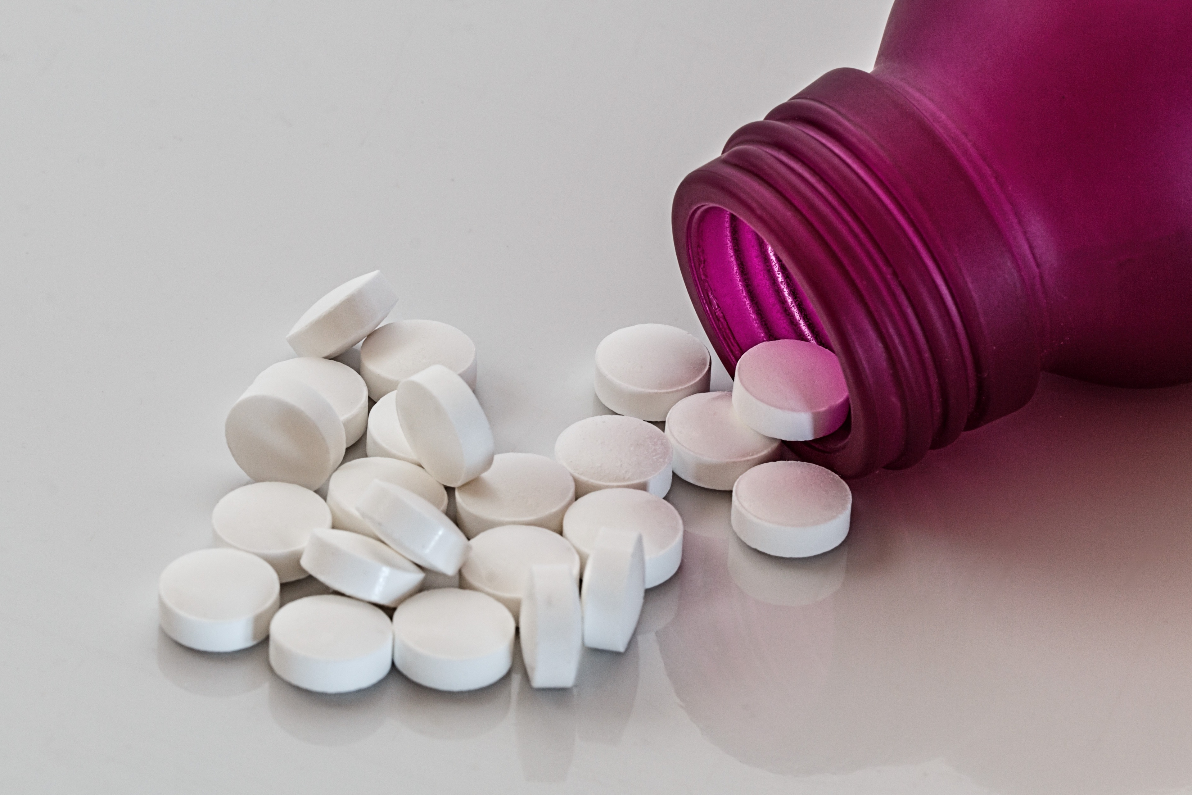 Folik asit B12 vitaminini nasıl etkiler?
